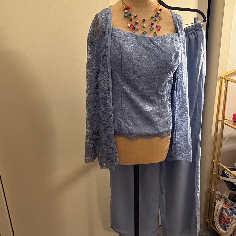 Elegant  blue Lace Women’s 3 piece pant suit Wedding